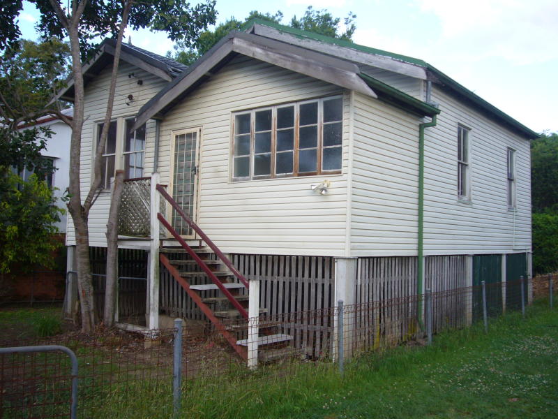 25 Vera St, Toowong - Image 1