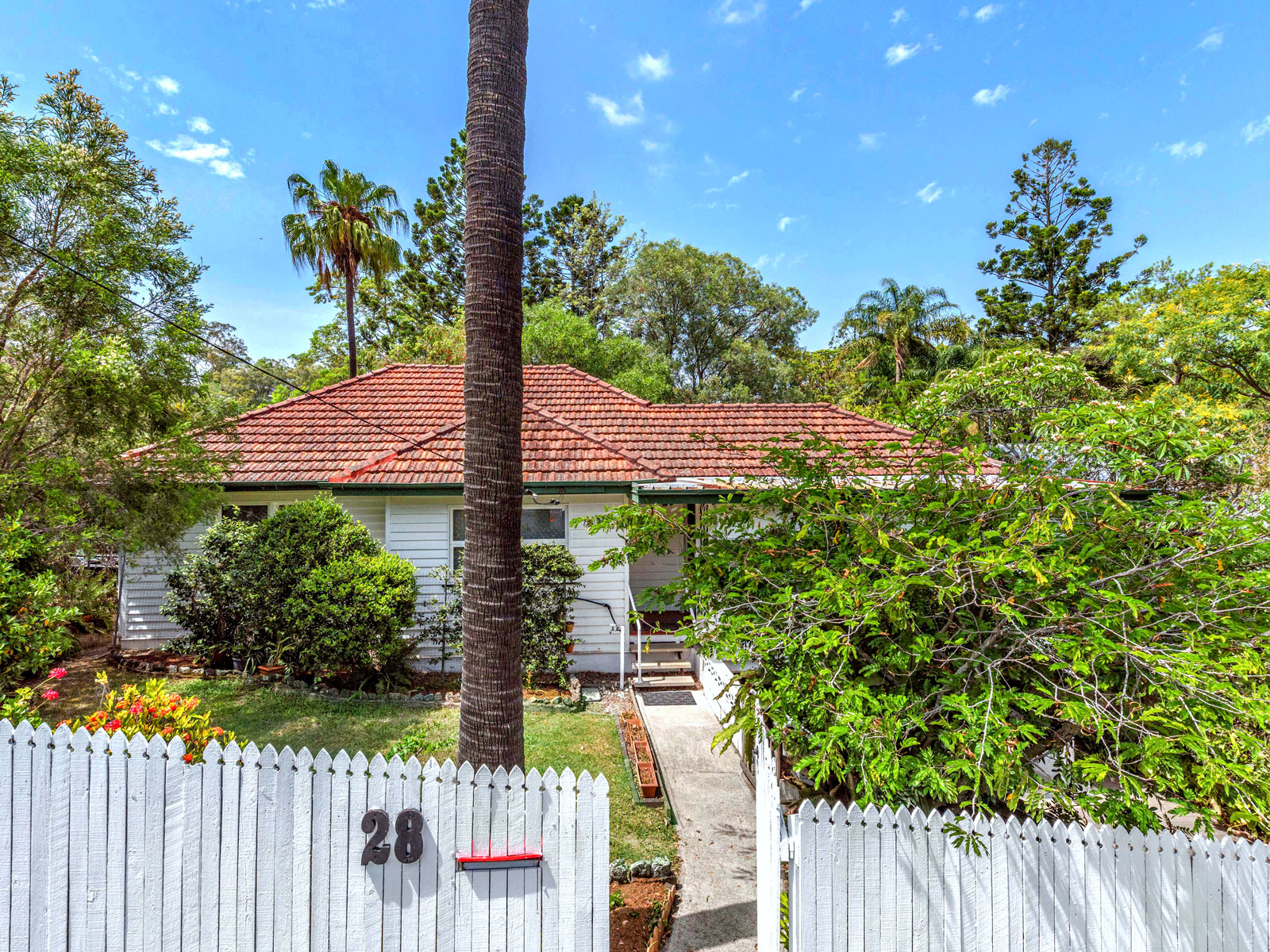 28 Russell Terrace