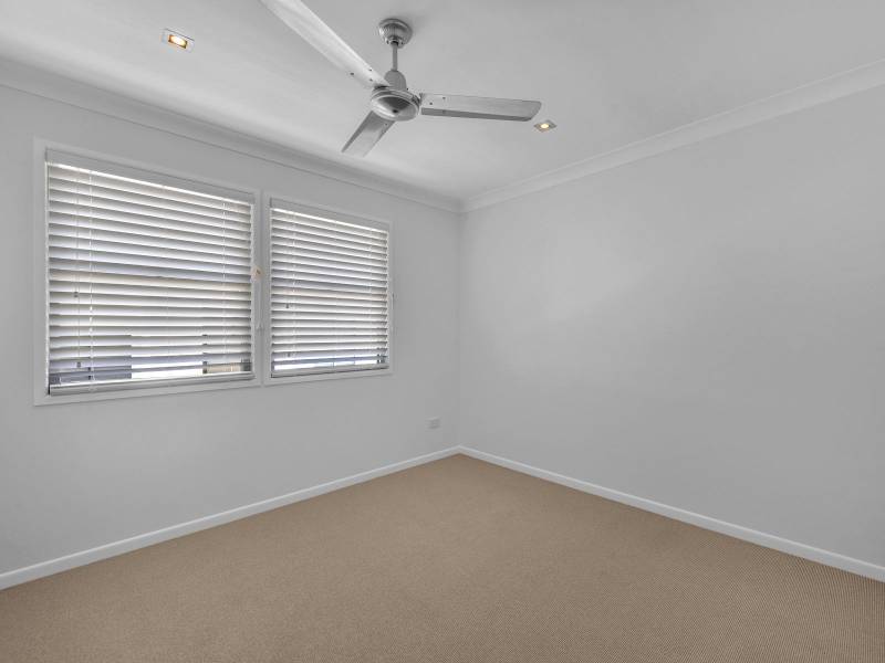 2/12 Gregory St, Taringa, Queensland 4068 Australia