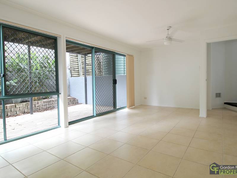 78 Orchard Tce, St Lucia,