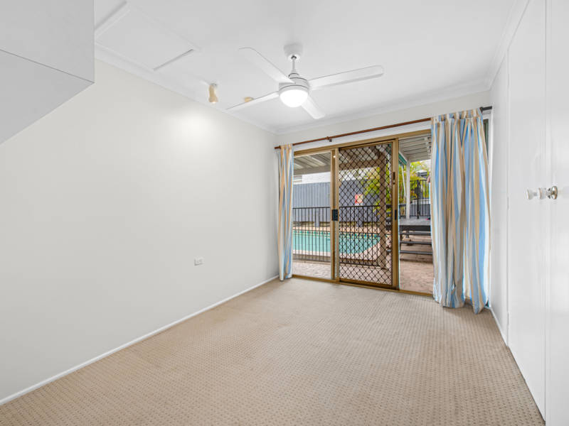 92 Chapel Hill Rd, Chapel Hill, Brisbane,  QLD 4069 Australia