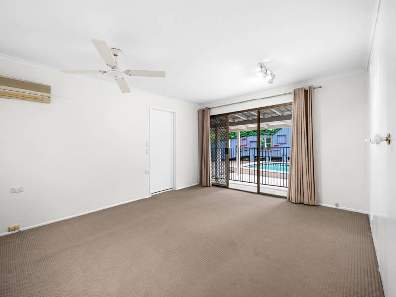 92 Chapel Hill Rd, Chapel Hill, Brisbane,  QLD 4069 Australia