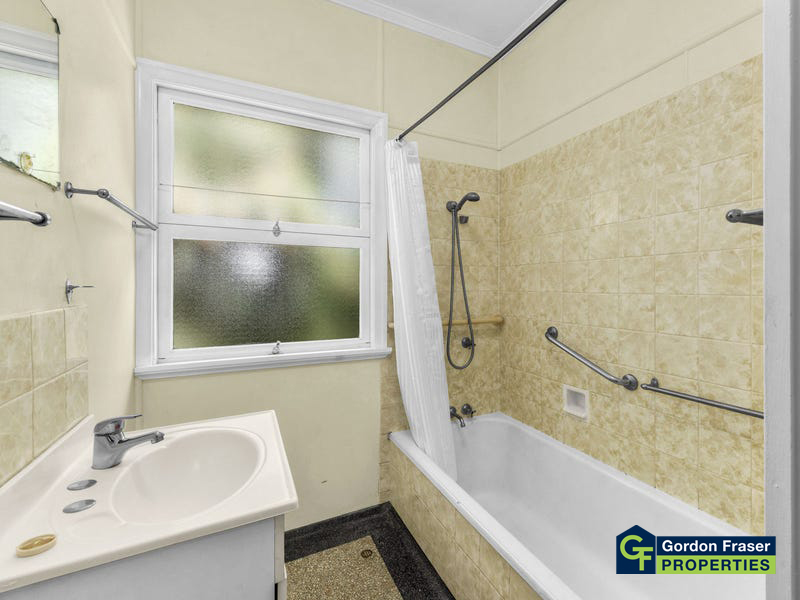 28 Russell Tce, Indooroopilly - Thumbnail 7